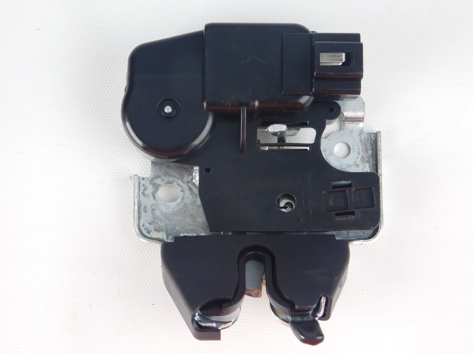 2007 2012 Nissan Altima Trunk Latch Lid Lock Actuator 84630JA00A Trunk Lids & Parts