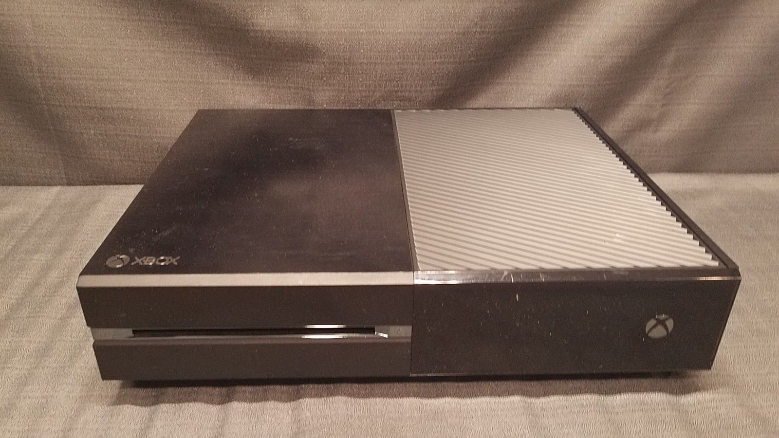 BROKEN AS IS CONDITION Microsoft Xbox One Launch Edition 500GB Black