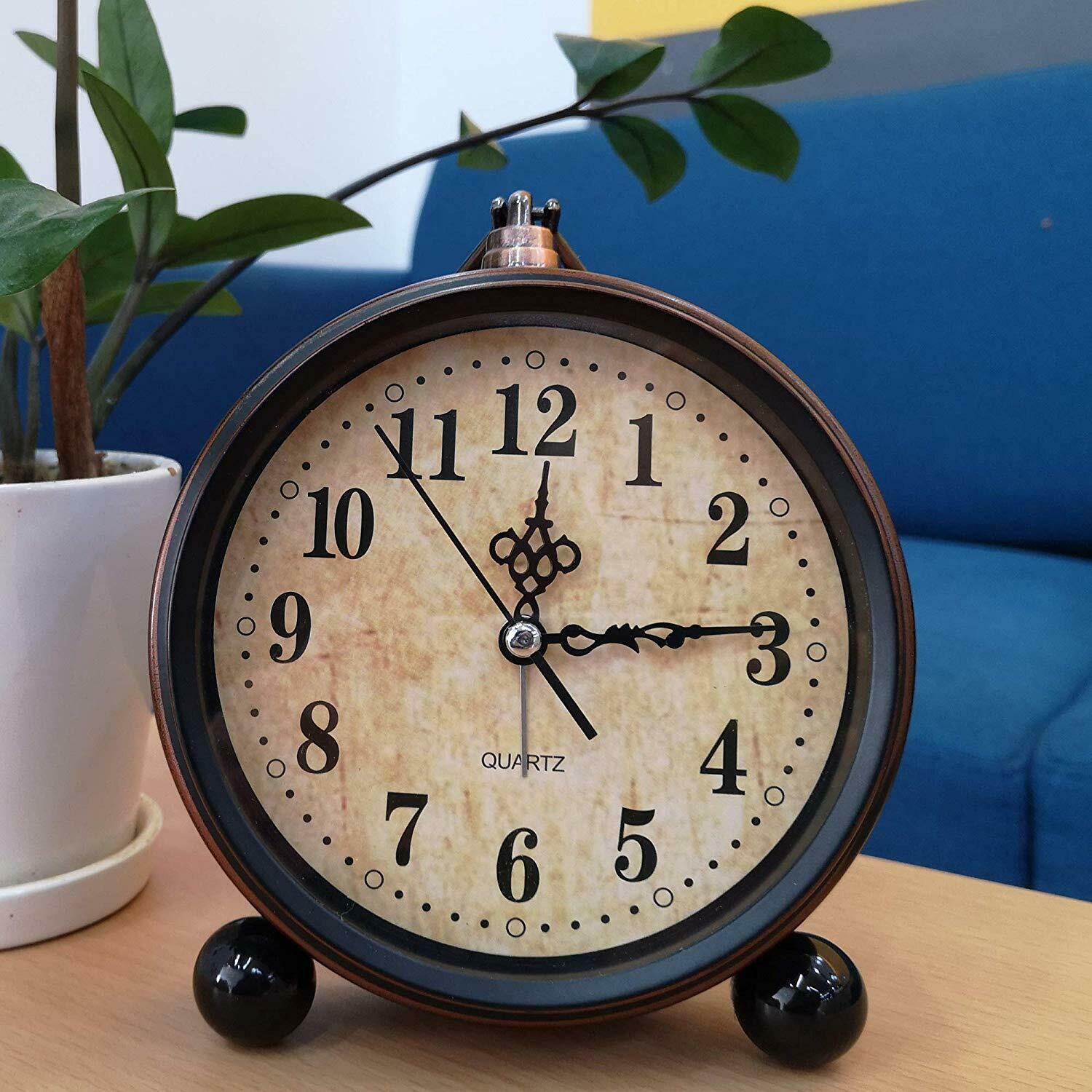 analog alarm clock