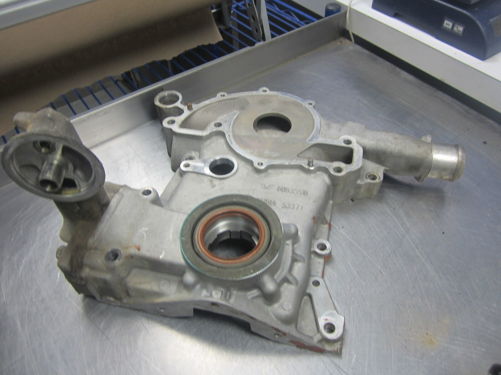 73Q025 Timing Cover With Oil Pump 2006 Buick Lucerne 3.8 Oil Pumps