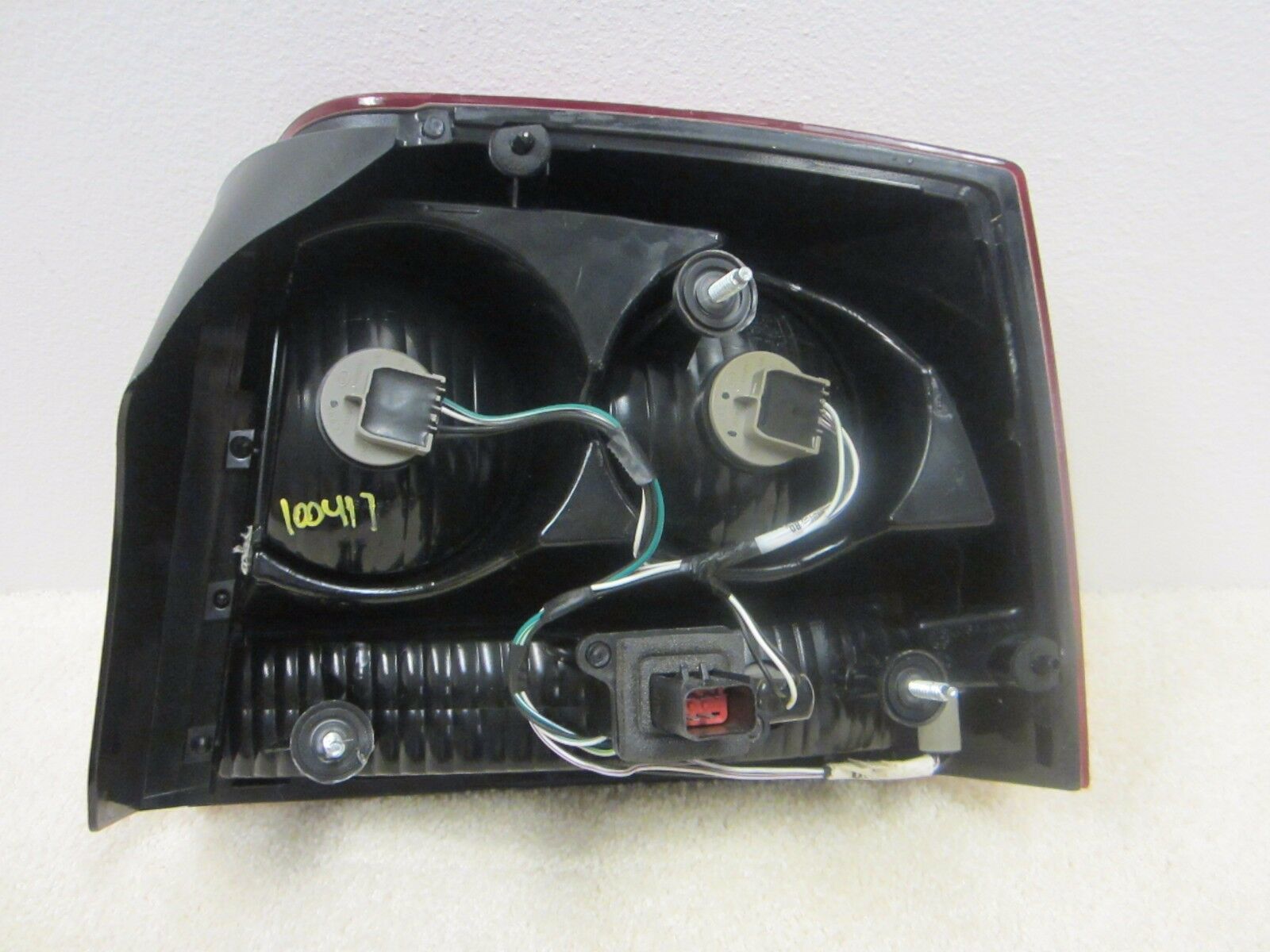 2006 2008 DODGE CHARGER SRT8 RT SE OEM LEFT REAR TAIL LIGHT