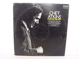 Chet Atkins - Picks On The Hits Vinyl LP Record Album LSP-4754 - $7.91