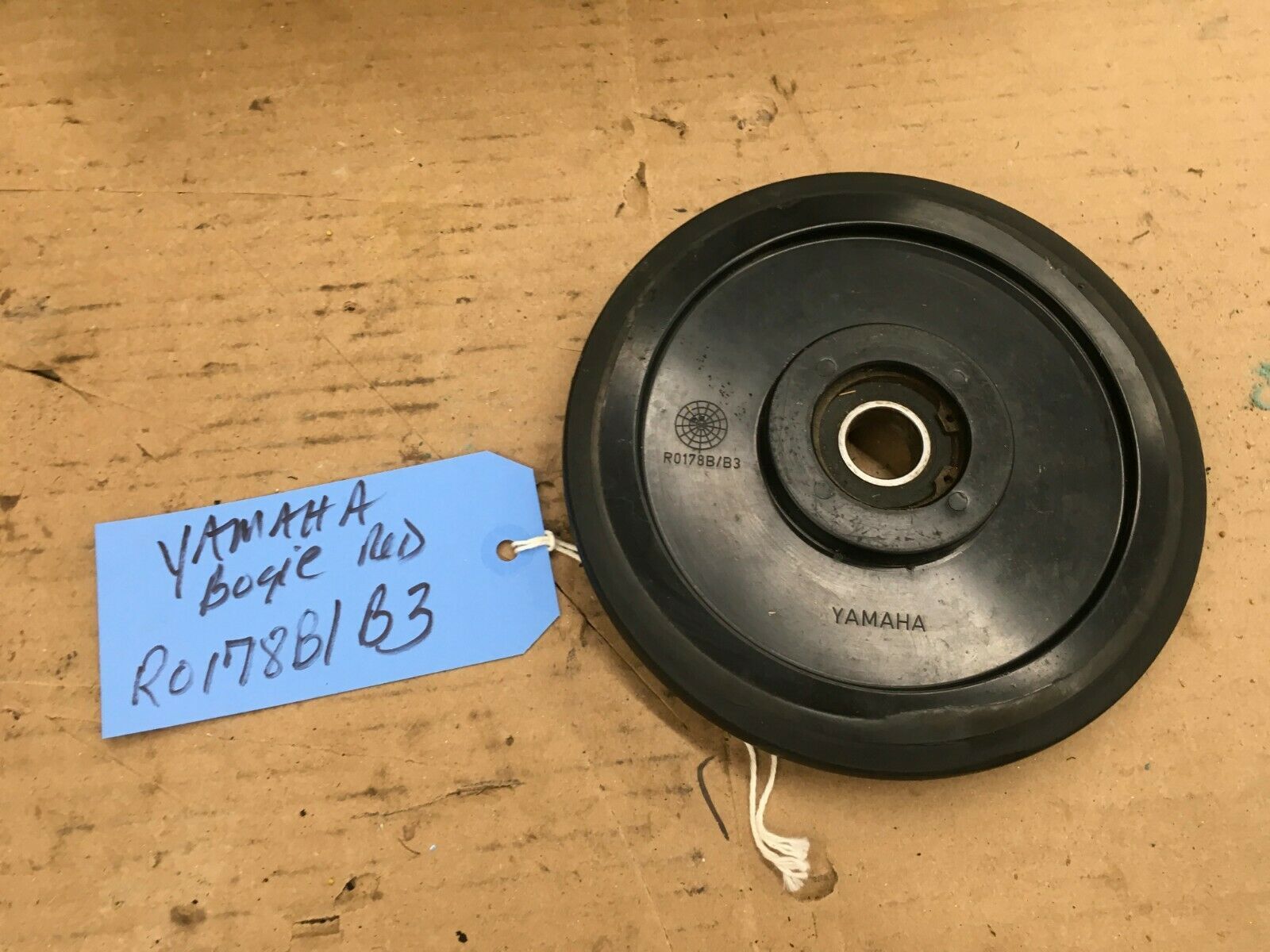 YAMAHA SNOWMOBILE RED BOGIE WHEEL R0178B1 B3 Body Parts