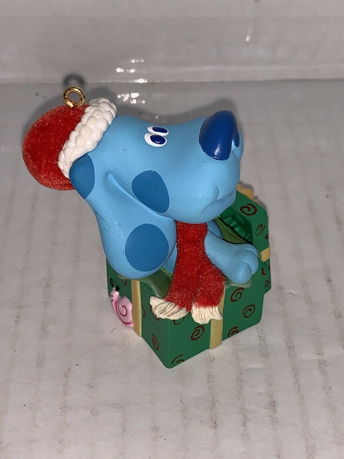 Hallmark Keepsake Ornament Surprise Package Blues Clues 2000 20002005