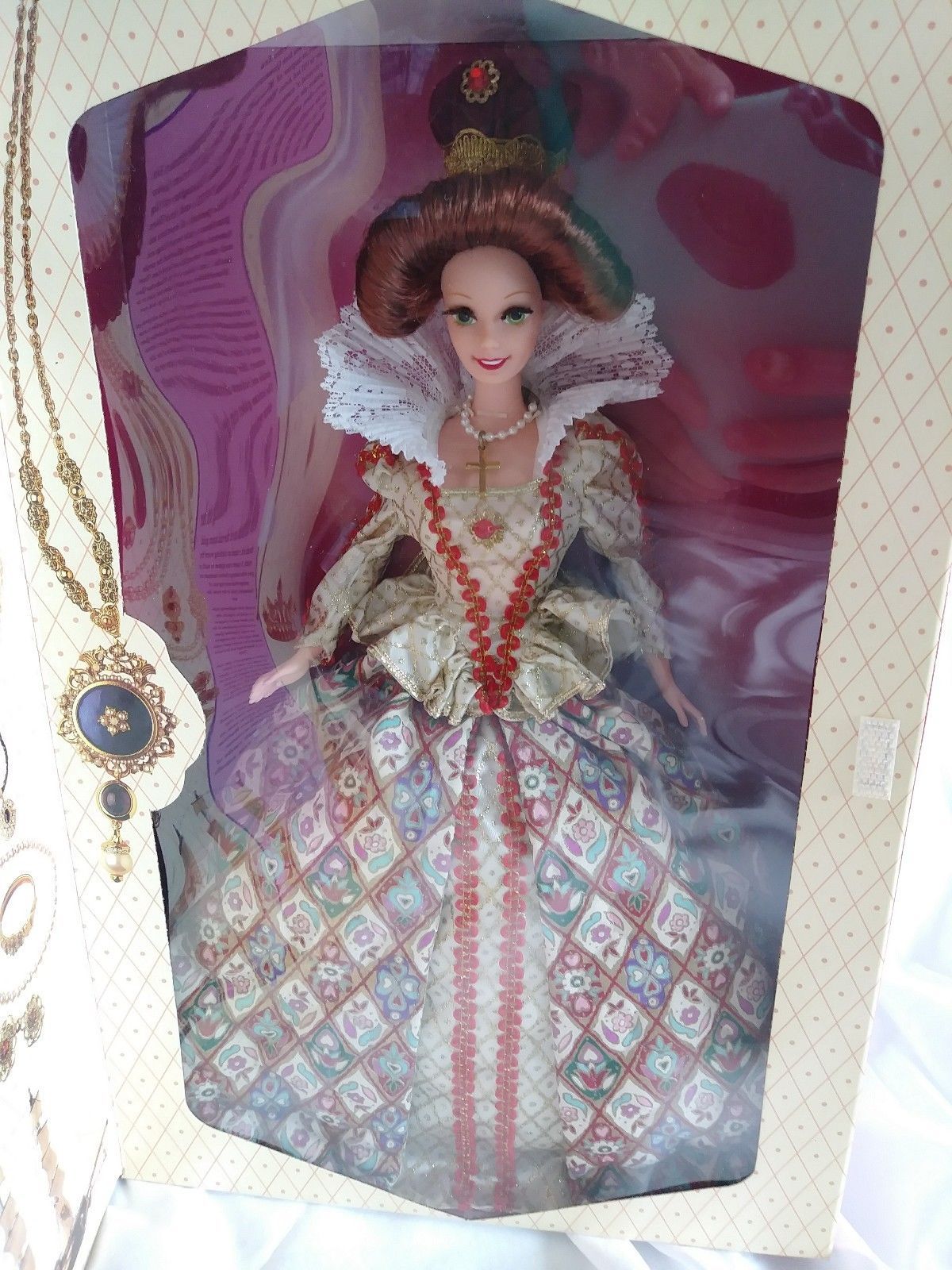 barbie queen elizabeth