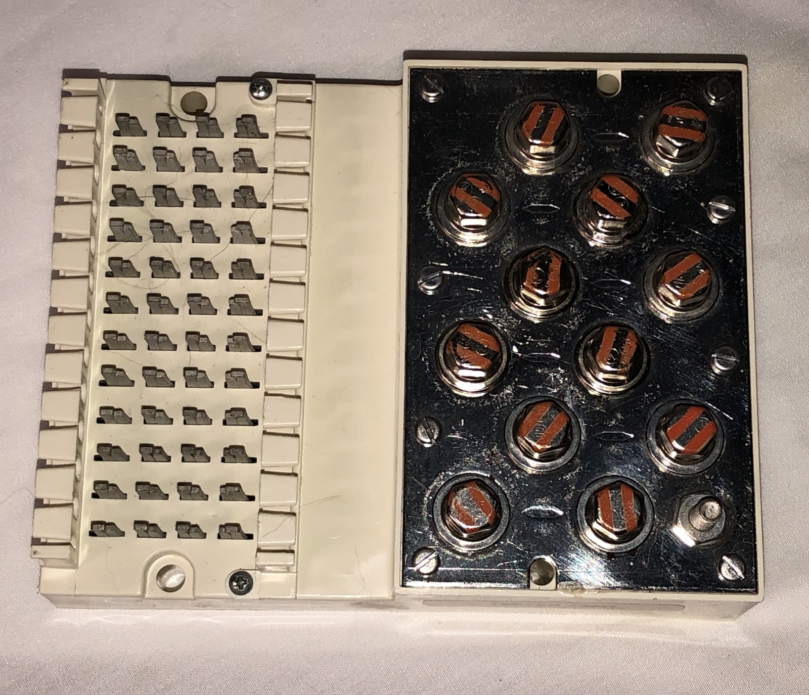 RELIABLE Signal Circuit Protector 393G R66C16VSRM1Tested/Working