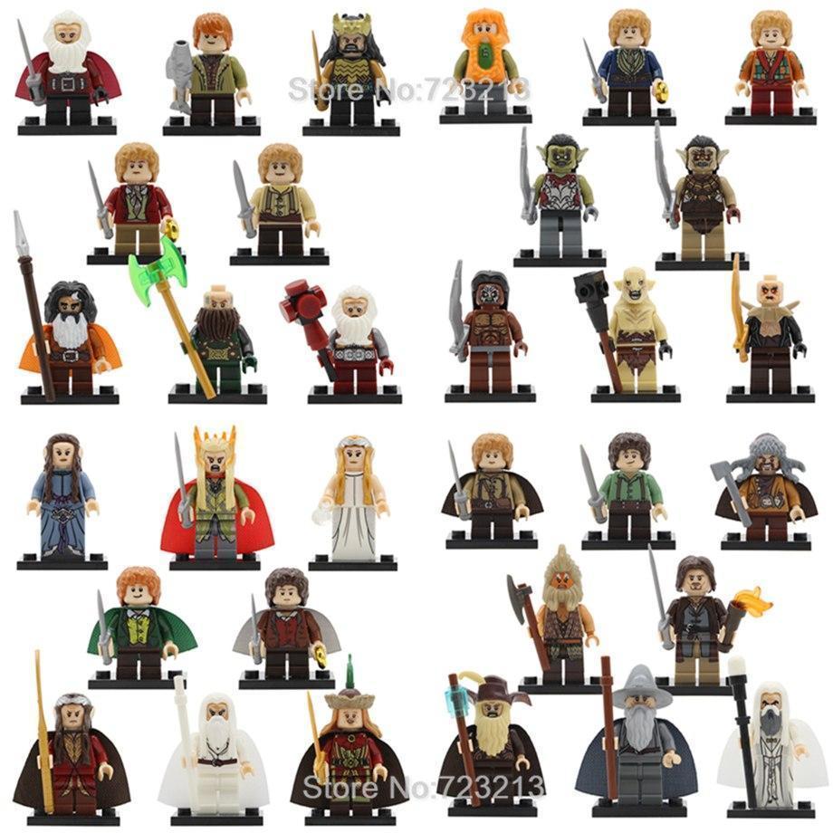 lord of the rings collector's set of 30 figures