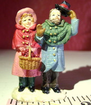 Grandeur Noel Victorian Village Couple Hello Grandparents Christmas 2000 Figurin - $12.38