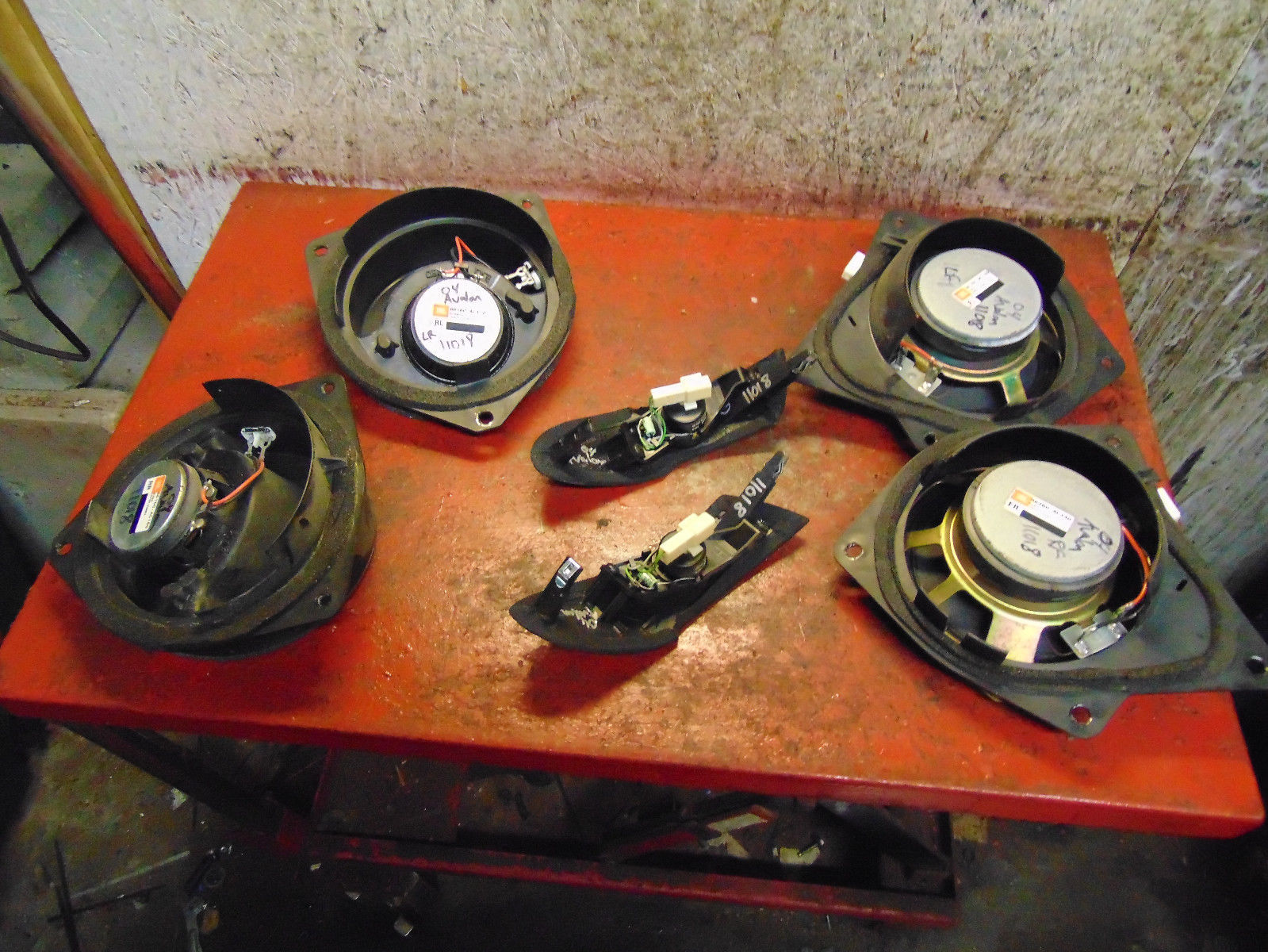 00 01 02 03 04 Toyota Avalon oem factory front & rear door &dash JBL