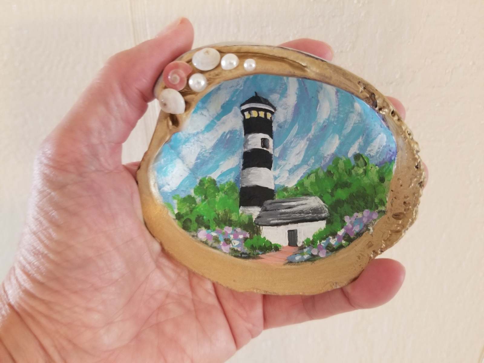 Painted Seashell Painted Clam Shells Lighthouse Gifts Clam Shell   Il Fullxfull.2378308251 Sha5 