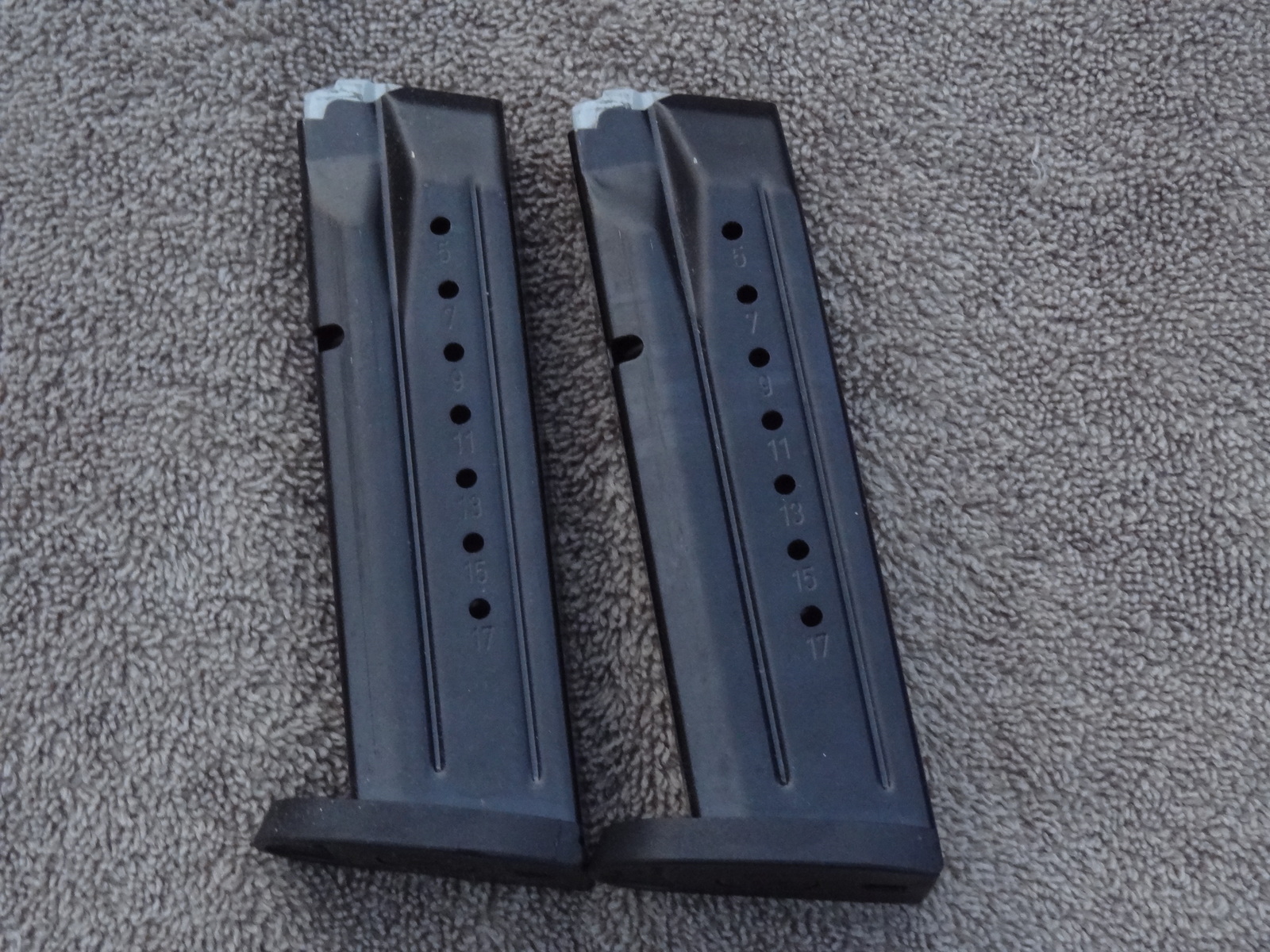SMITH & WESSON 9MM CLIPS MAGAZINES SET OF 2 BLACK 5" LONG Other