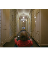 THE SHINING COLOR 8X10 PHOTOGRAPH STANLEY KUBRICK SPOOKY TWINS IN HOTEL ... - $9.75
