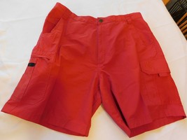 Reel Legends Performance Outfitters Hombre Shorts UPF50 Absorbe la Humedad L Red - $30.95