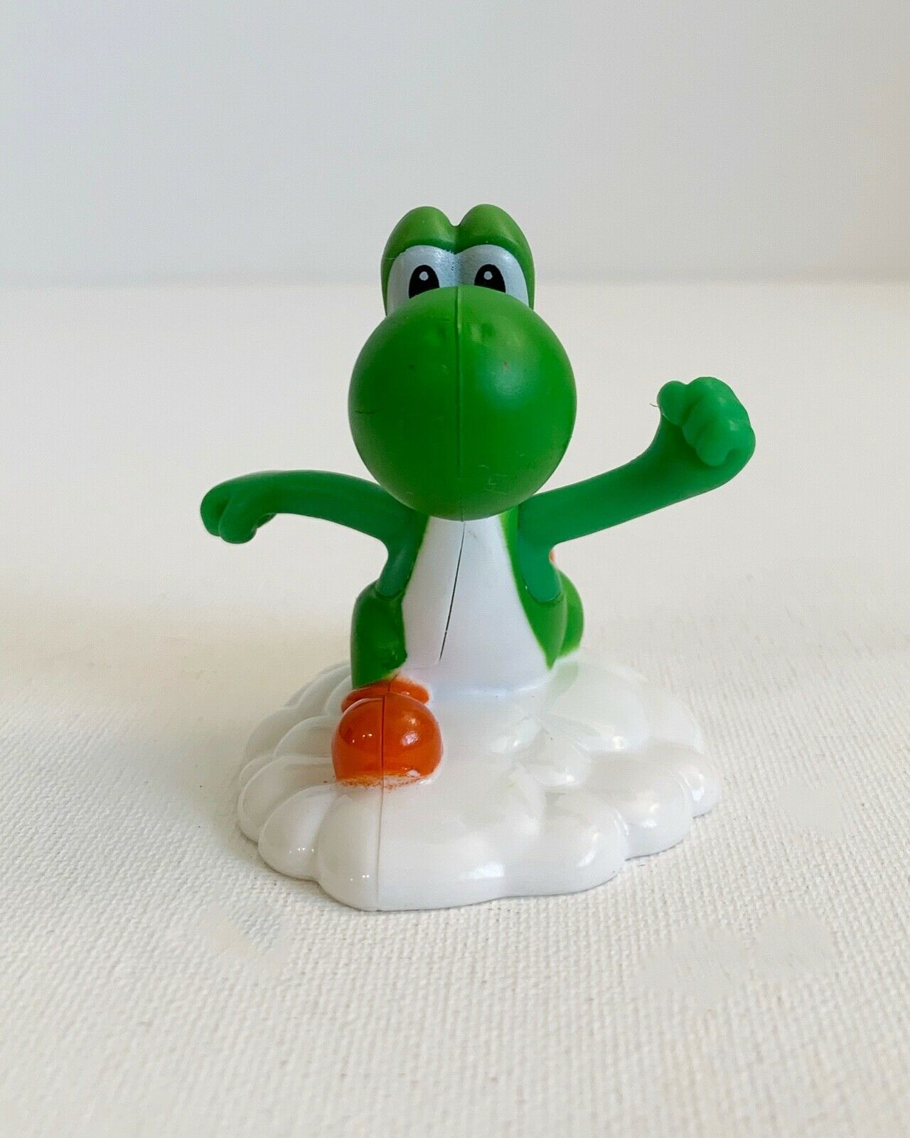 Super Mario Bros. Yoshi Toy Figure, McDonalds 2018 Happy Meal x Nintendo TV, Movie & Video Games