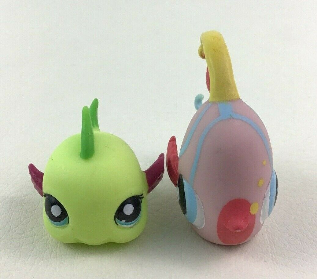 Littlest Pet Shop Fish 5pc Lot Pets with Accessories Tank Bucket Hasbro