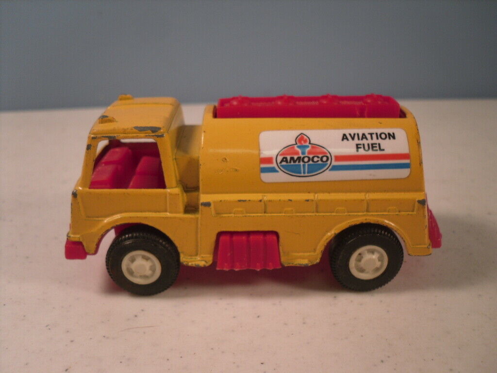 Amoco Aviation Fuel Tanker Tootsietoy Diecast Tank Truck 143