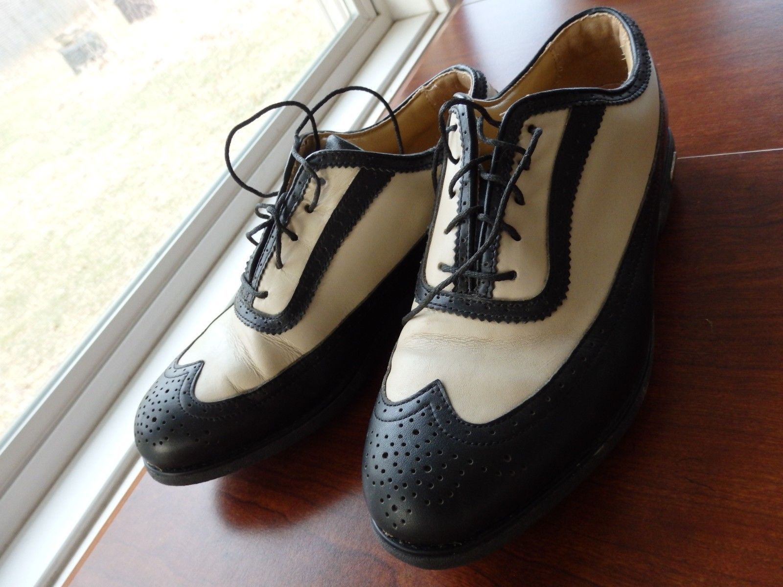 footjoy classic wingtip golf shoes