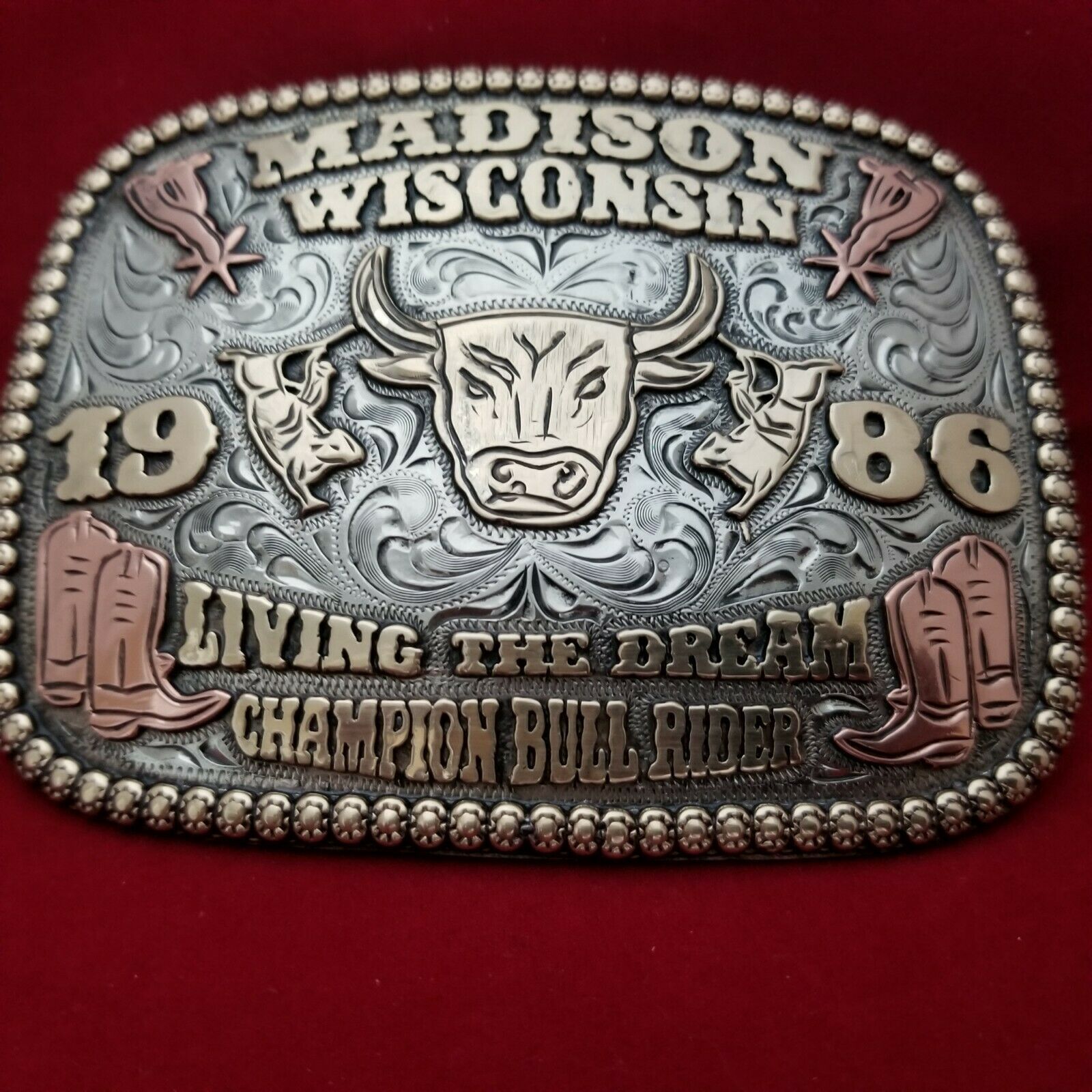 1986 RODEO TROPHY BUCKLE VINTAGE MADISON WISCONSIN BULL RIDING CHAMPION ...