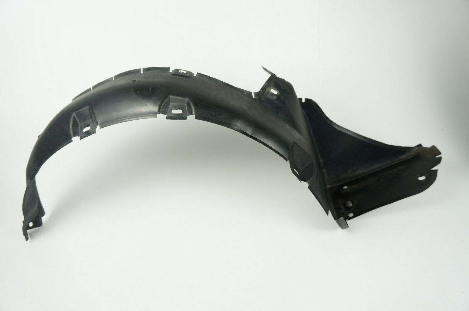 20042008 chrysler crossfire front left driver fender liner splash