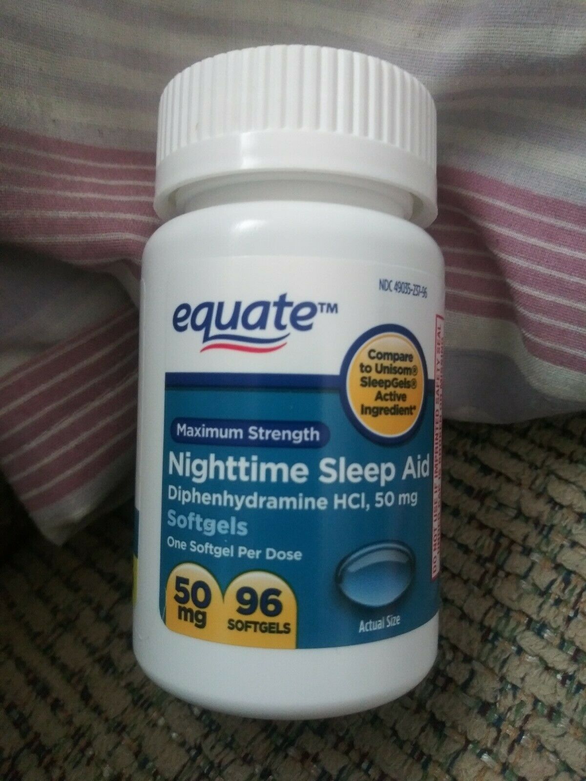 Equate Maximum Strength Nighttime Sleep Aid Softgels, 50 Mg, 96 Ct Exp ...