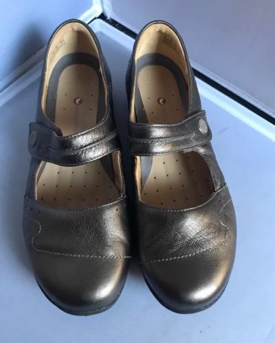 clarks unstructured women's shoes