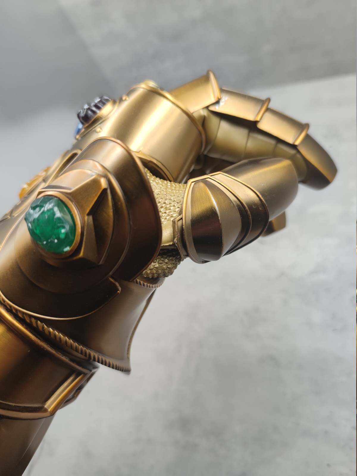 Marvel Endgame Thanos Gauntlet,1:1Metal Wearable infinity glove,Cosplay prop