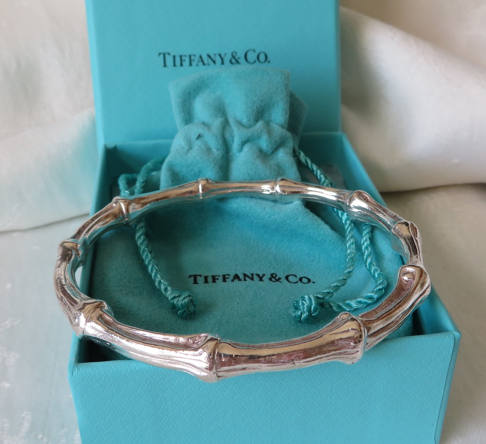 Tiffany & Co. 1996 Sterling Silver Oval Bamboo Bangle Bracelet Medium B & P