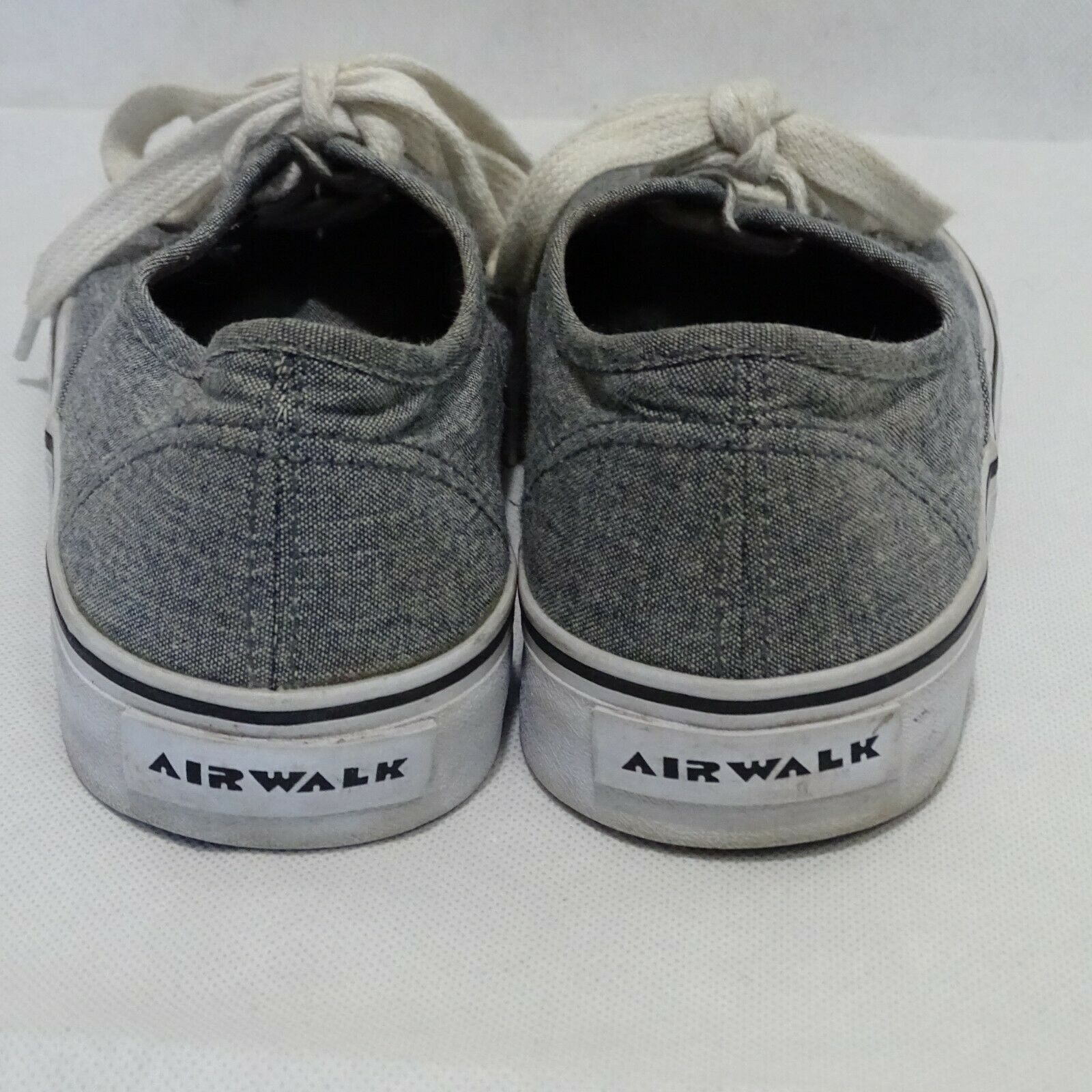 airwalk black canvas