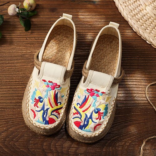 Veowalk Superb Comfortable Women Handmade Linen Cotton Chic Embroidered Shoes La