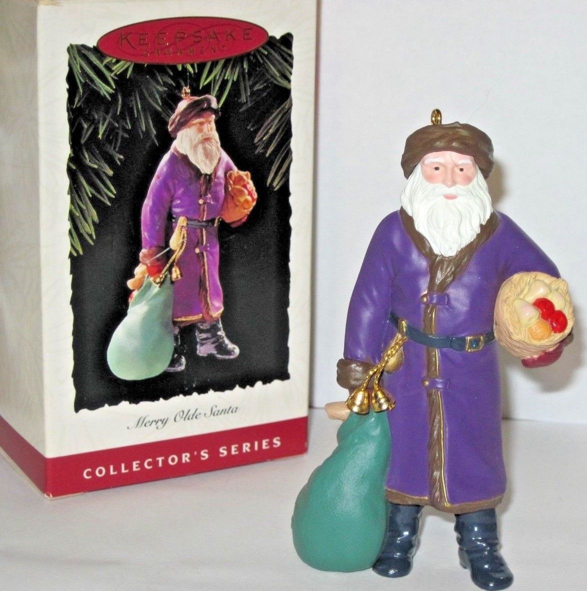 HALLMARK KEEPSAKE ORNAMENT ~ CHRISTMAS STAMPS SERIES ~ GREETINGS ~ 1995 *NEW