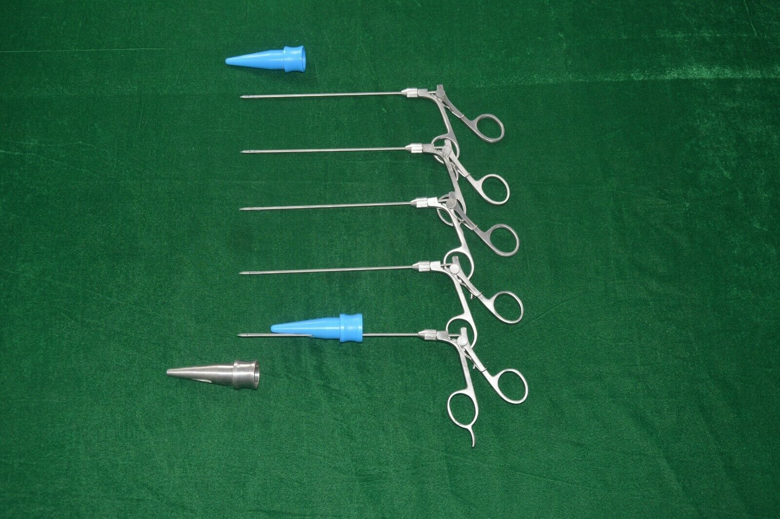 Laparoscopic Hernia Wound Port Closure Suture Retriever Guide Cone