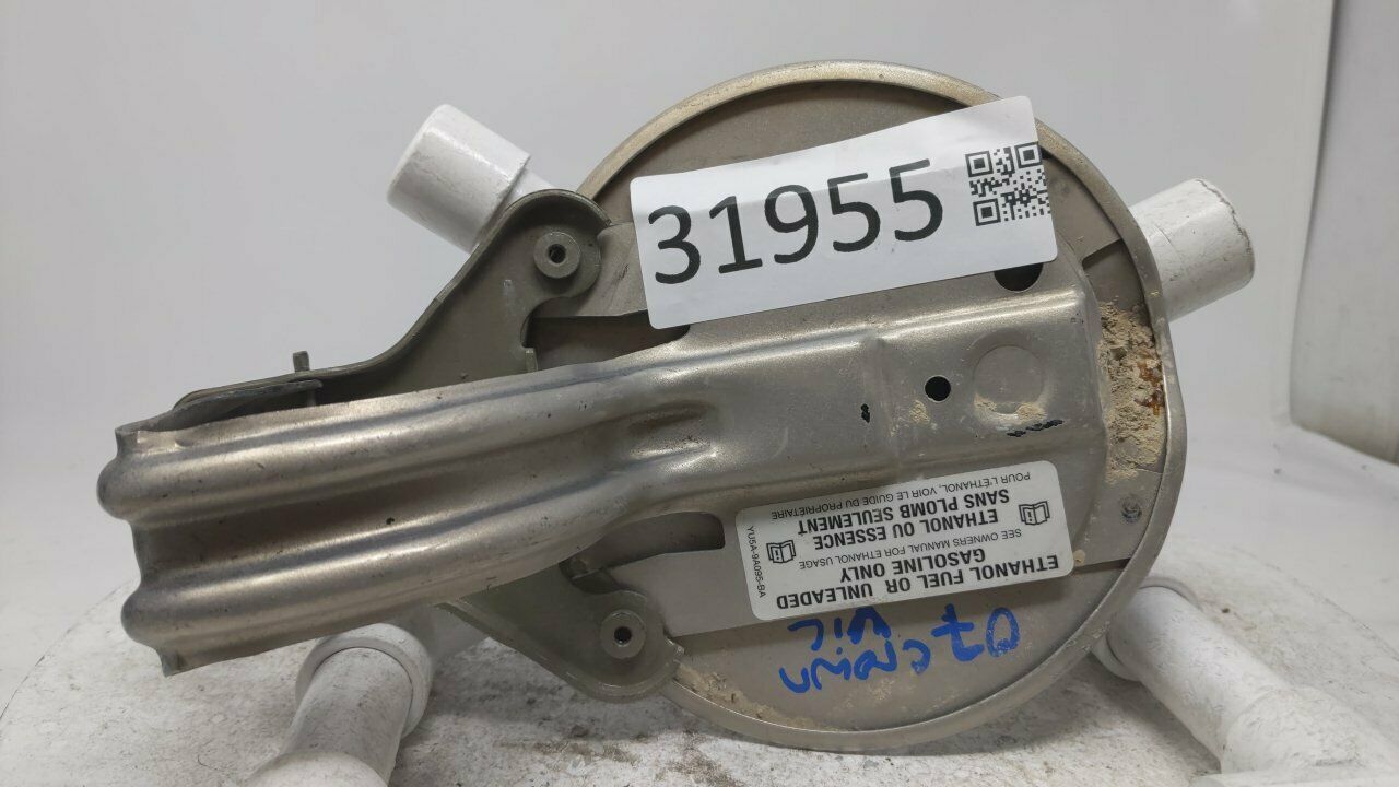 2011 Ford Crown Victoria Fuel Tank Door Lid Gas Tank R8S19B10 Other