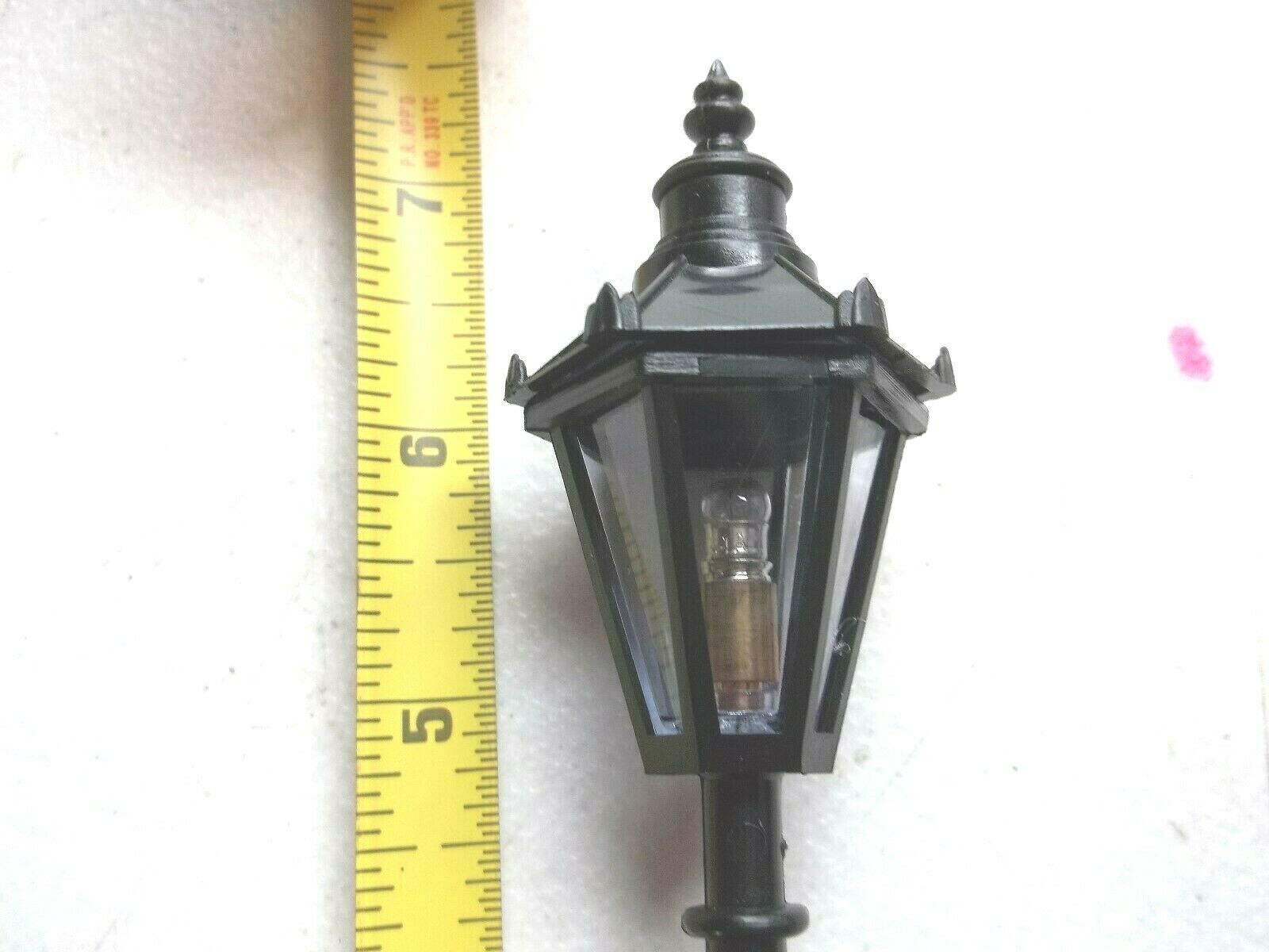 Miniature Dollhouse Outdoor Working Yard Light NEW Home Décor