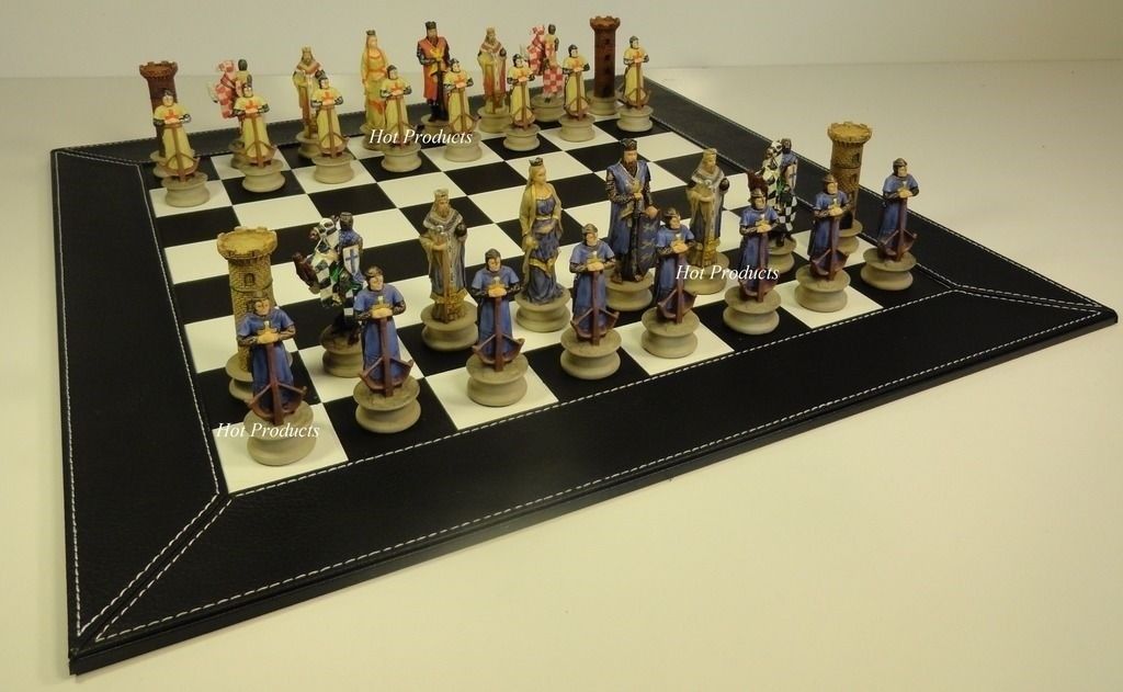 Medieval Times Crusades King Richard Knights Chess Set Cherry Color STORAGE BD 