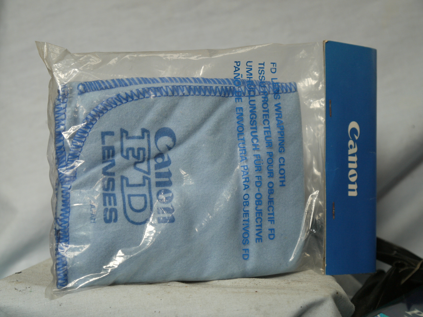 Canon FD Large Wrap Round Protective Lens Wrapping Cloth -NEW OLD STOCK-UNUSED-