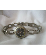 Guess Classy Metal Link Bracelet Wristwatch - £62.16 GBP