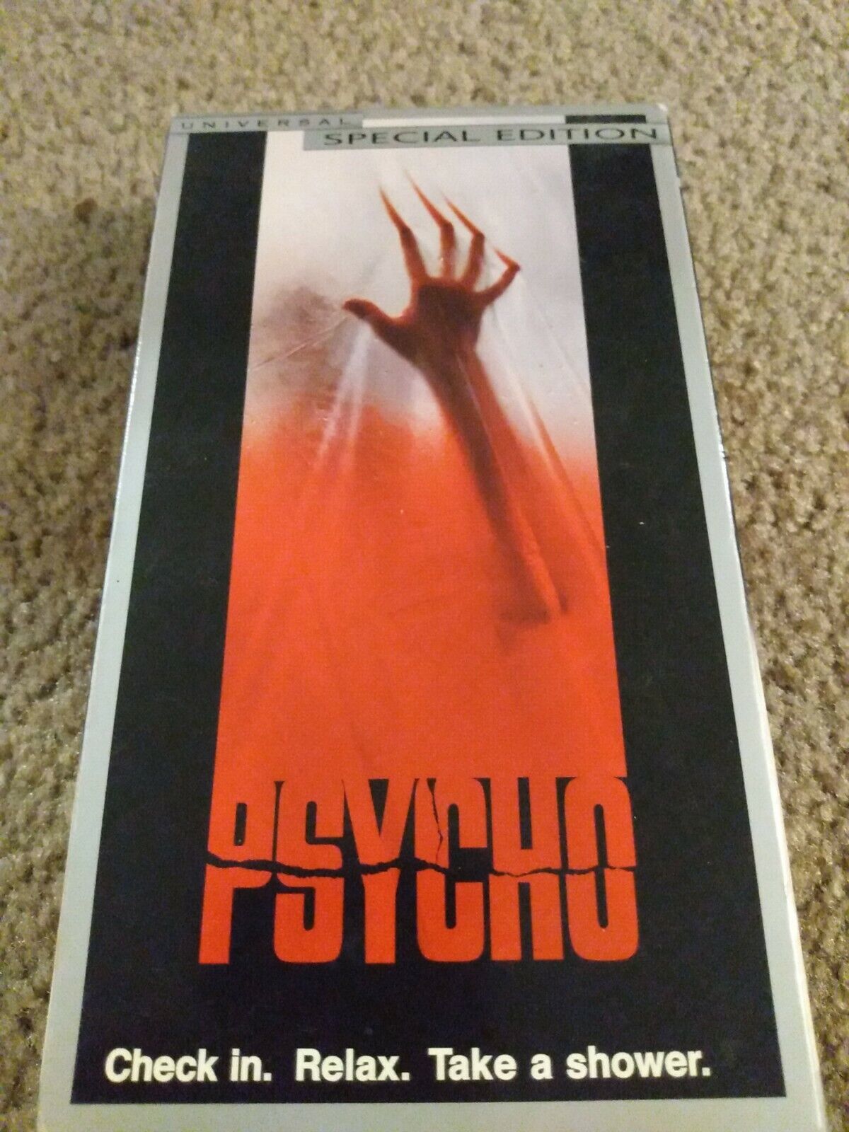 Psycho VHS VCR Video Tape Movie Special Edition Vince Vaughn Used