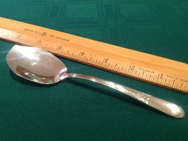 WM A. Rogers Devonshire Mary Lou Condiment Spoon Silver Plate Unusual Shape - $24.70