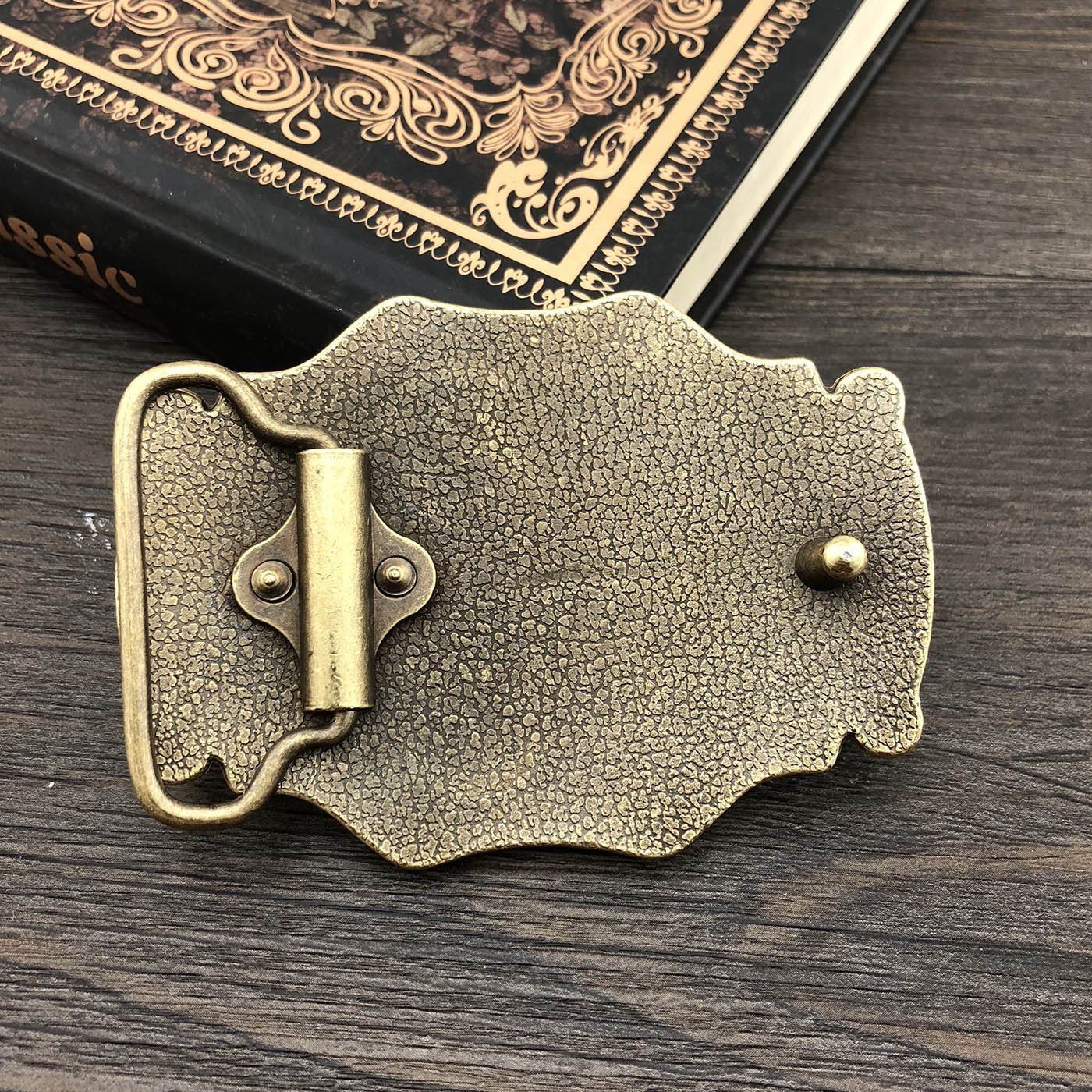 QUKE Bronze Long Horn Bull Rodeo Western Cowboy Belt Buckle For Men