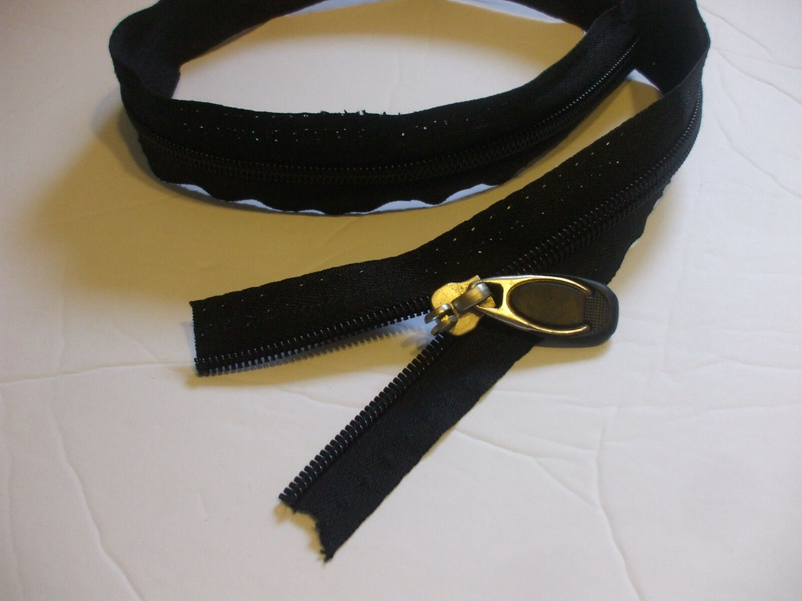 27 Inch Black Nylon Continuous Zipper Plastic Coiled Bag/Purse Clothing