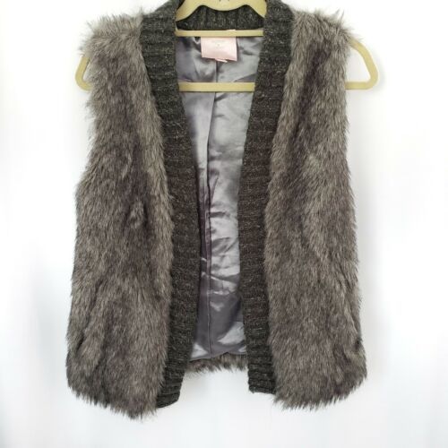 Romeo \u0026 Juliet Couture Faux Fur Open Front Vest Small Knitted Front Lined Gray