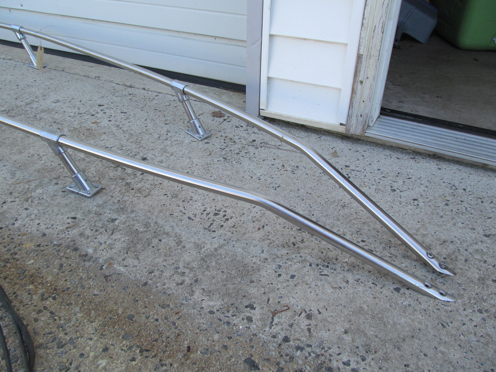 CHEETAH 176 Boat 1986 Stainless BOW RAILS - Boat Parts