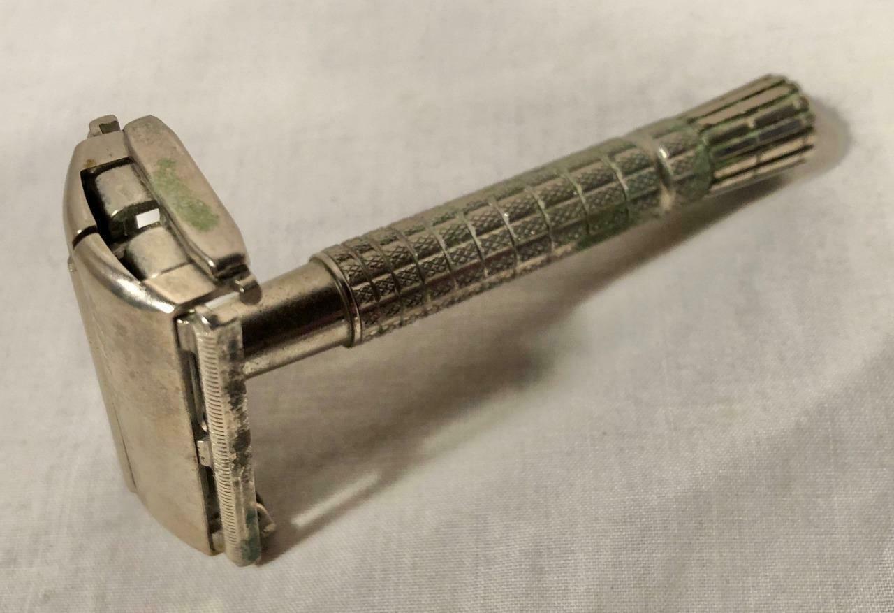 Vintage A4 Gillette Double Edge Safety Razor Safety Razors