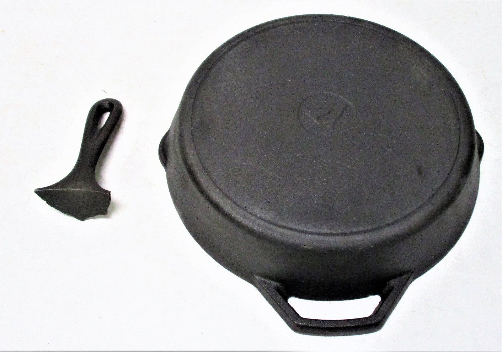 AS IS Ozark Trail 12'' Cast Iron Skillet FOR REPAIR Cookware