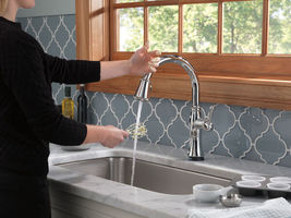 Delta 9197T-DST Cassidy Single Handle Pull-Down Kitchen Faucet Touch2O A... - $278.11