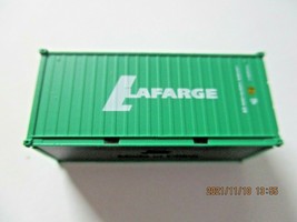 Jacksonville Terminal Company # 205437 LA FARGE 20' Container N-Scale image 1
