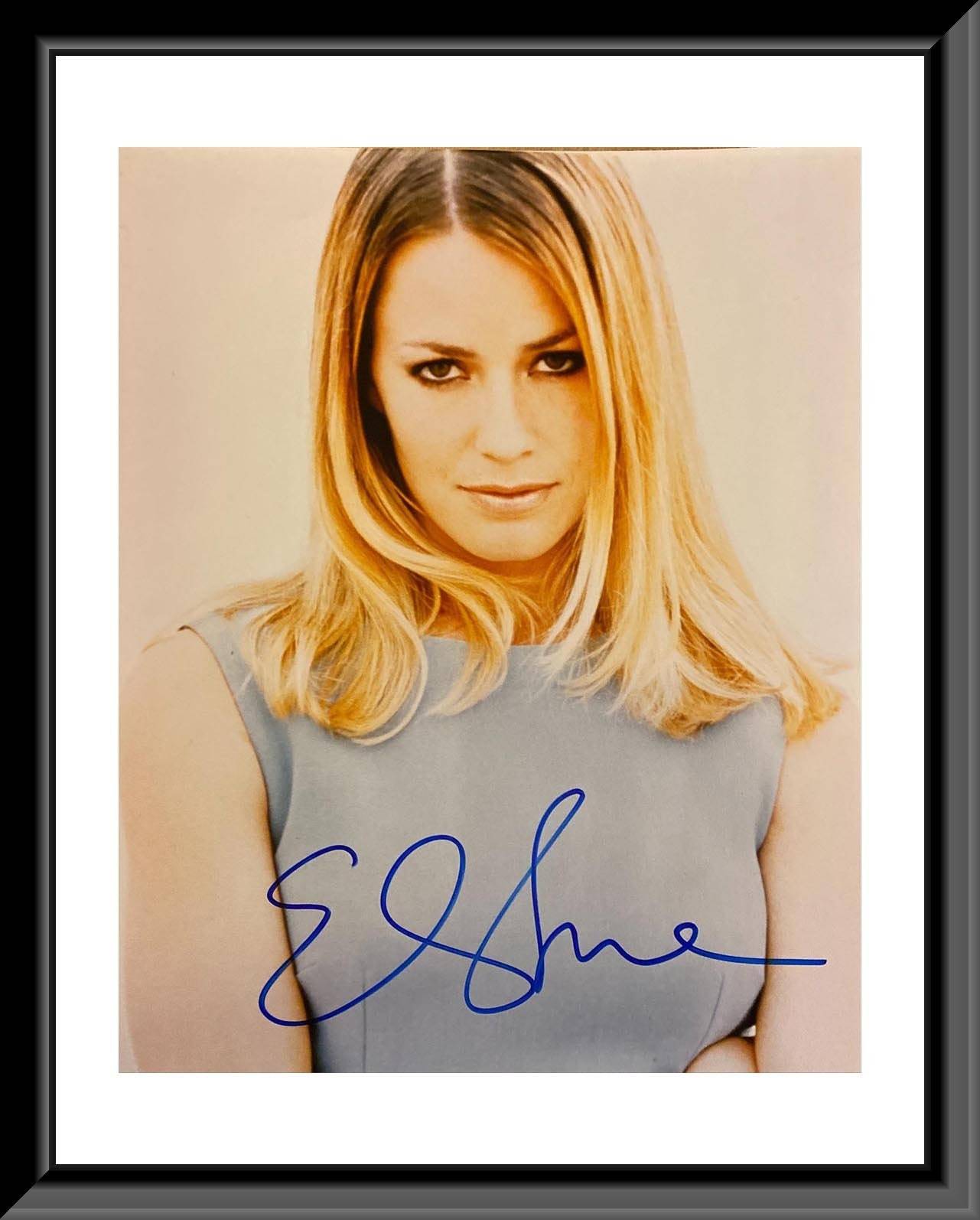 Elisabeth Shue signed photo - Autographs-Original