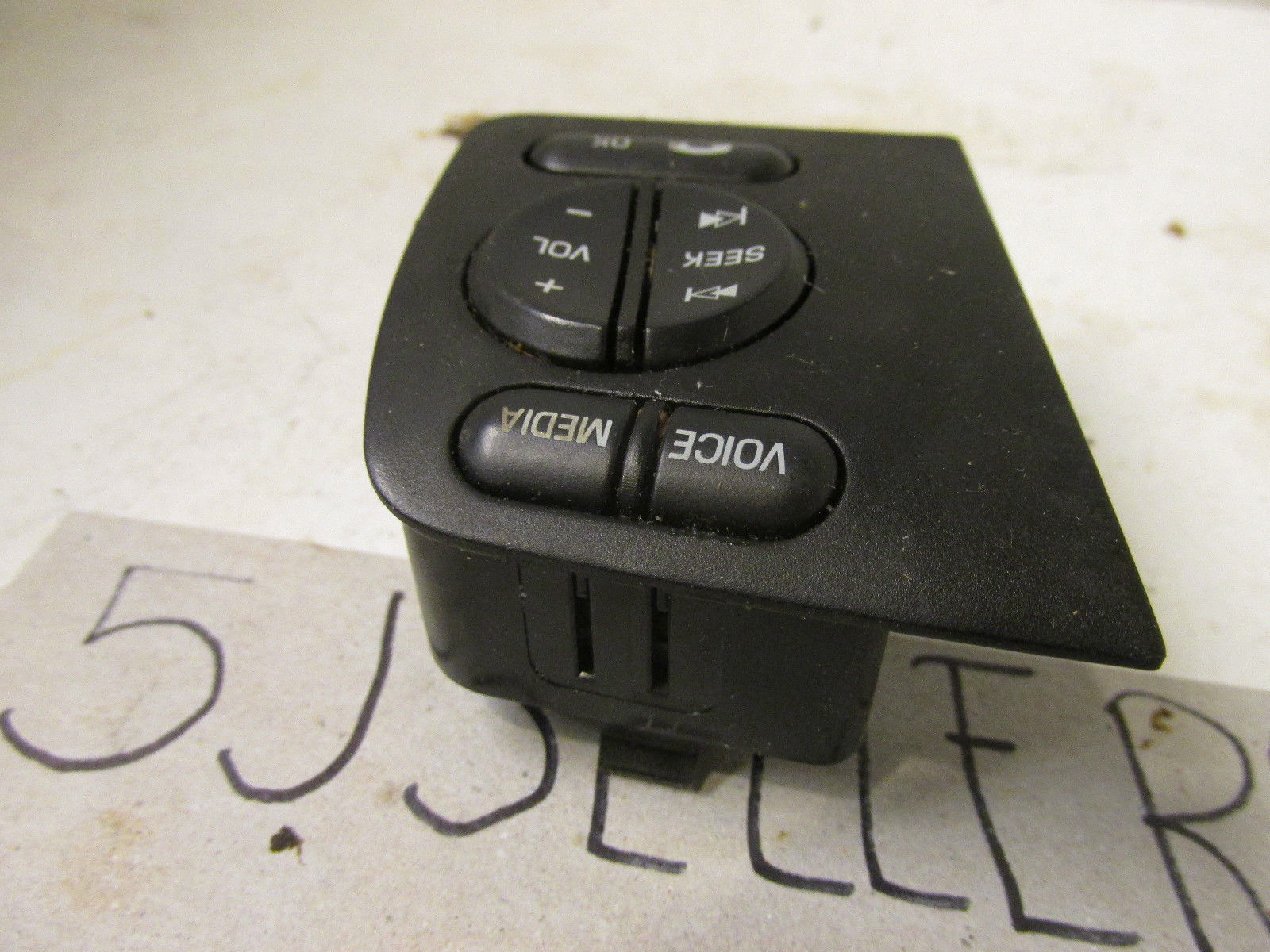 Ford Explorer Cruise Control Switch 003 Switches / Controls