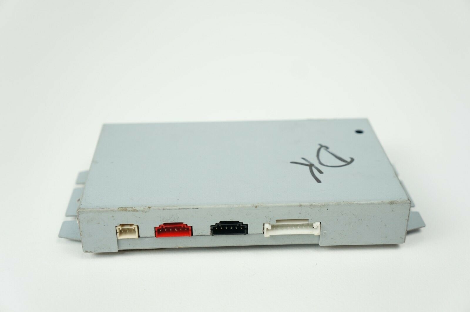 20102014 cadillac escalade invision SL7 headrest monitor conrol SCBX