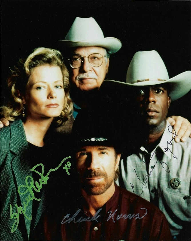 WALKER, TEXAS RANGER Cast Signed Photo x3 Chuck Norris, Sheree J